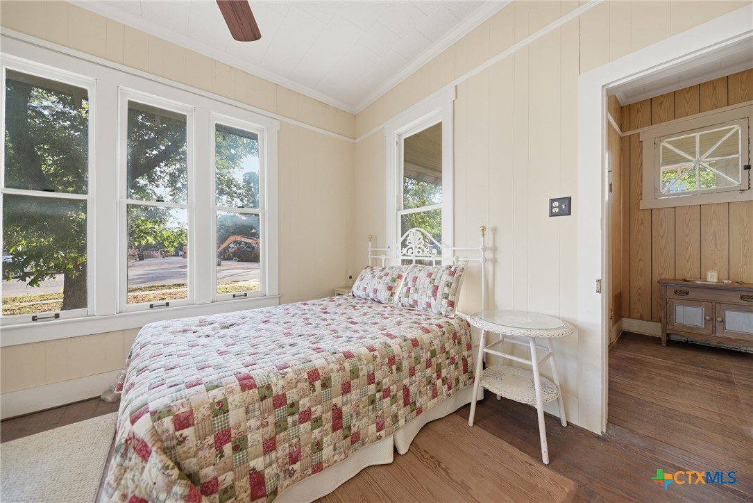main property photo 8