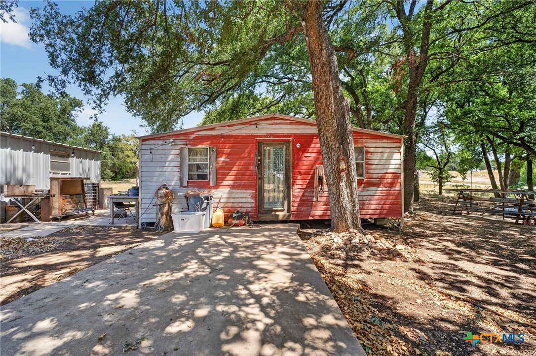 main property photo 31