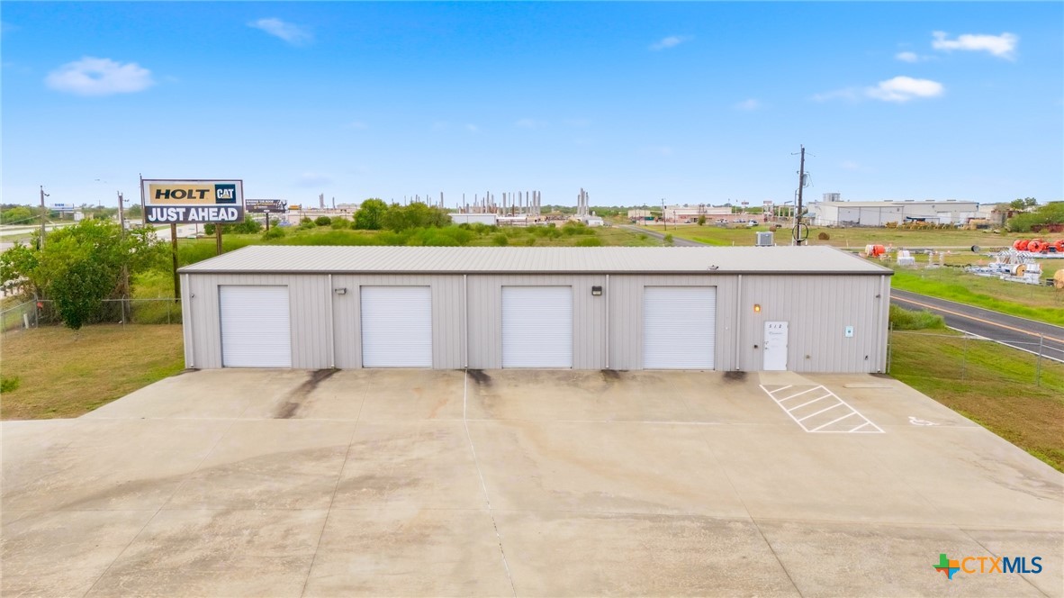 main property photo 8