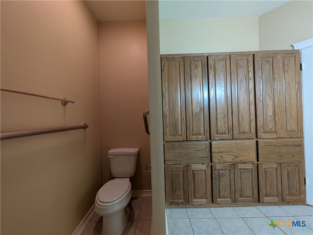 main property photo 19