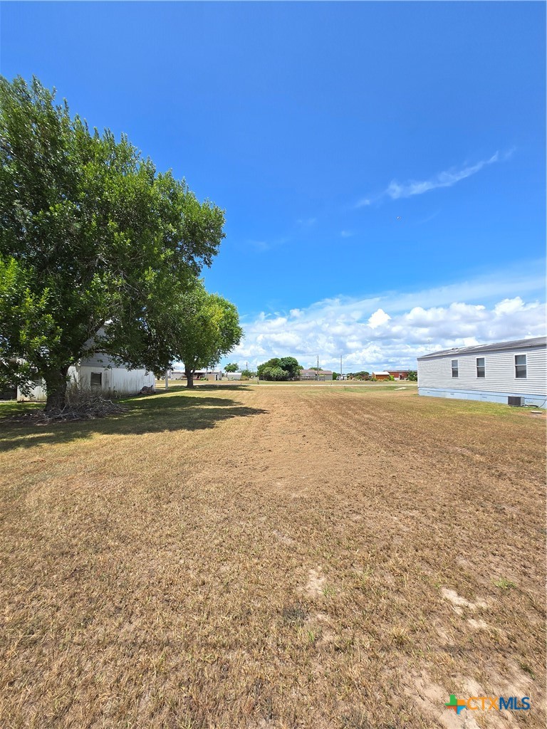 main property photo 9
