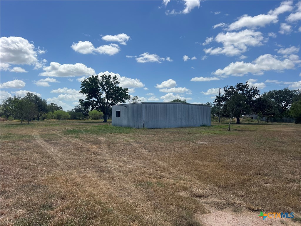 main property photo 13