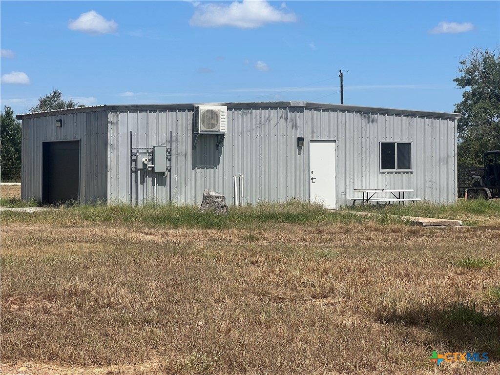 main property photo 19