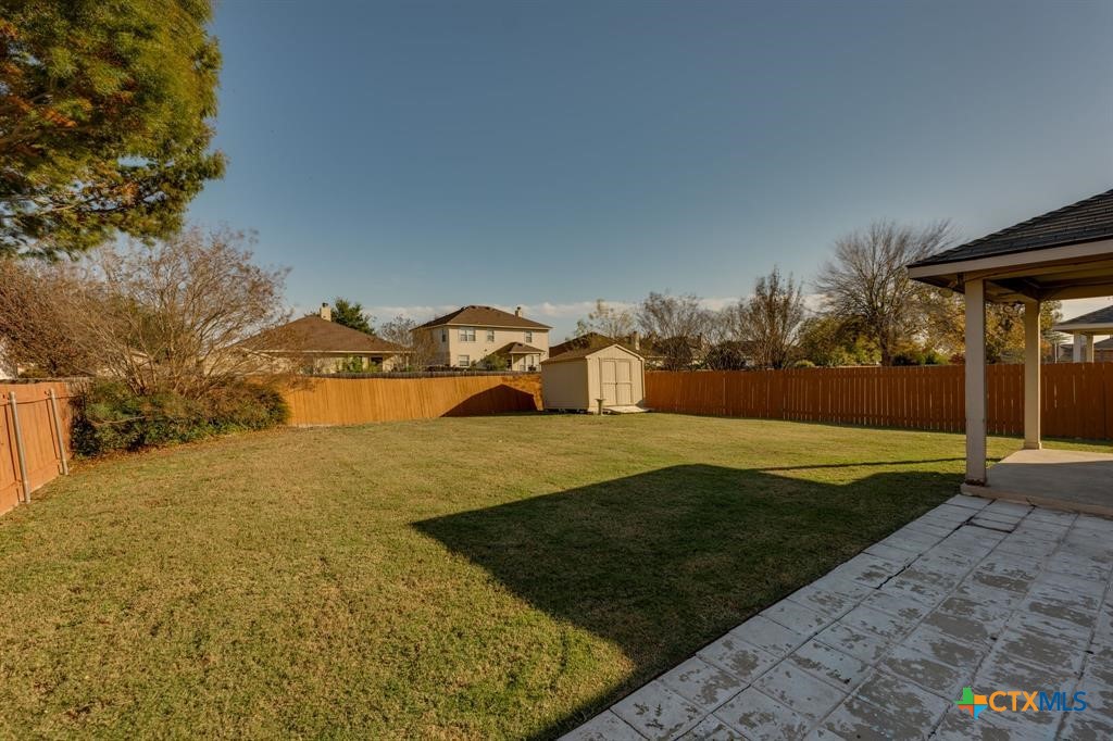 main property photo 10