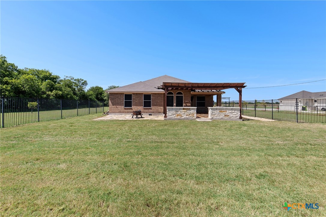main property photo 37
