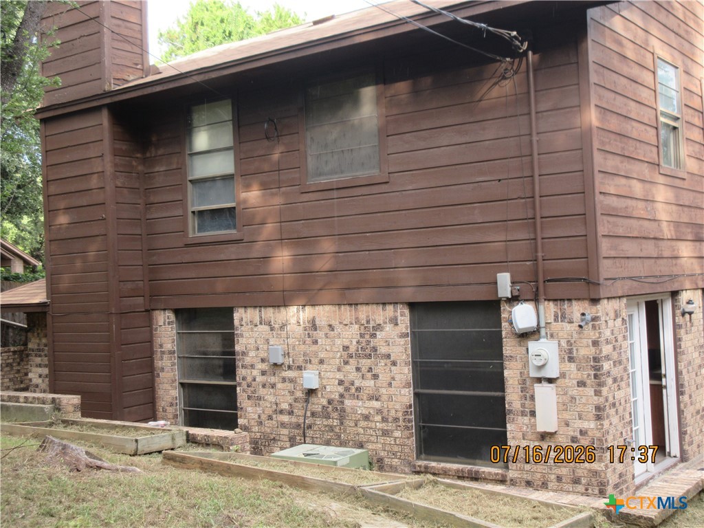 main property photo 31