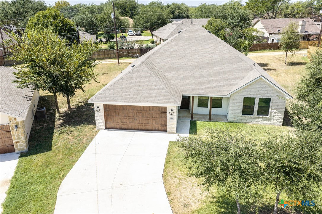 main property photo 39