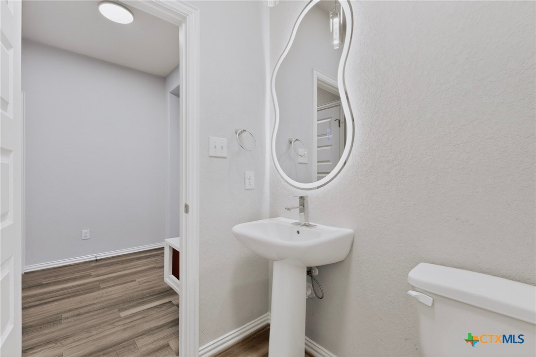 main property photo 12