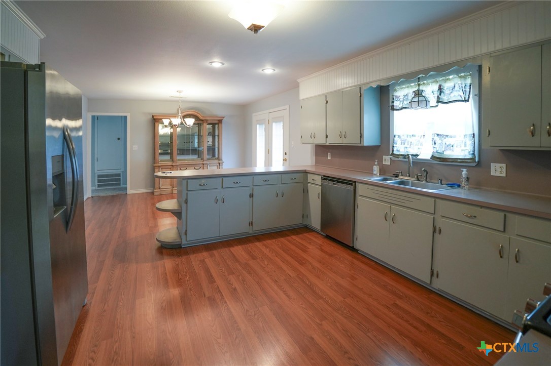 main property photo 16