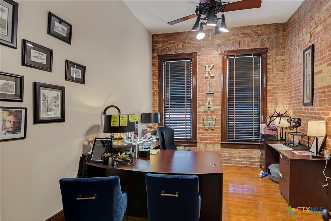 main property photo 15
