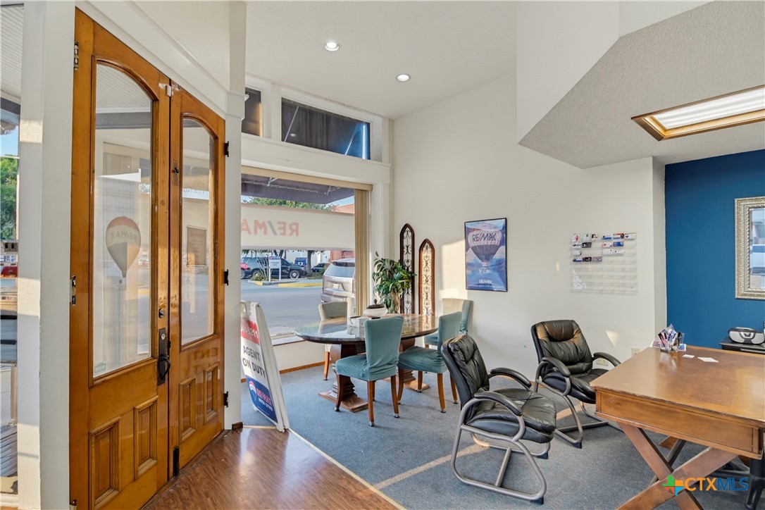 main property photo 29