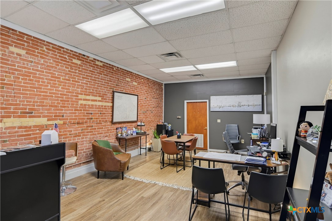main property photo 41