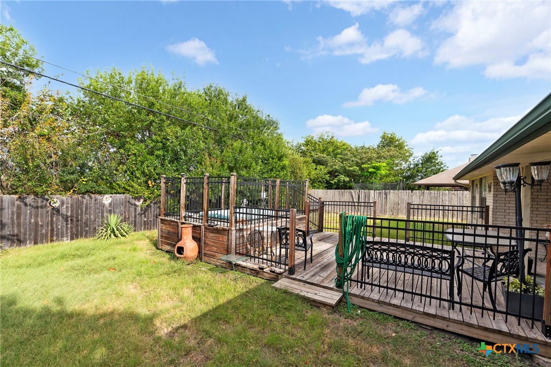 main property photo 23