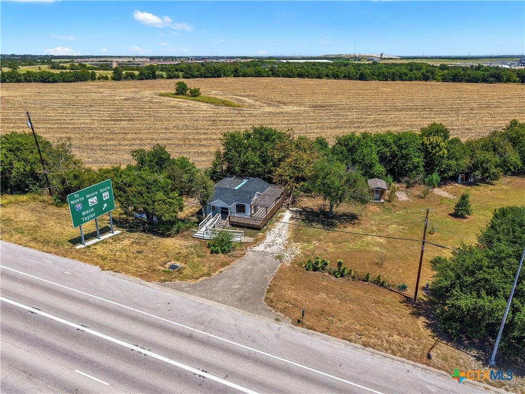 main property photo 28