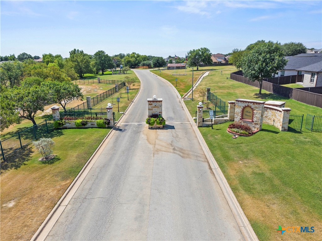 main property photo 41