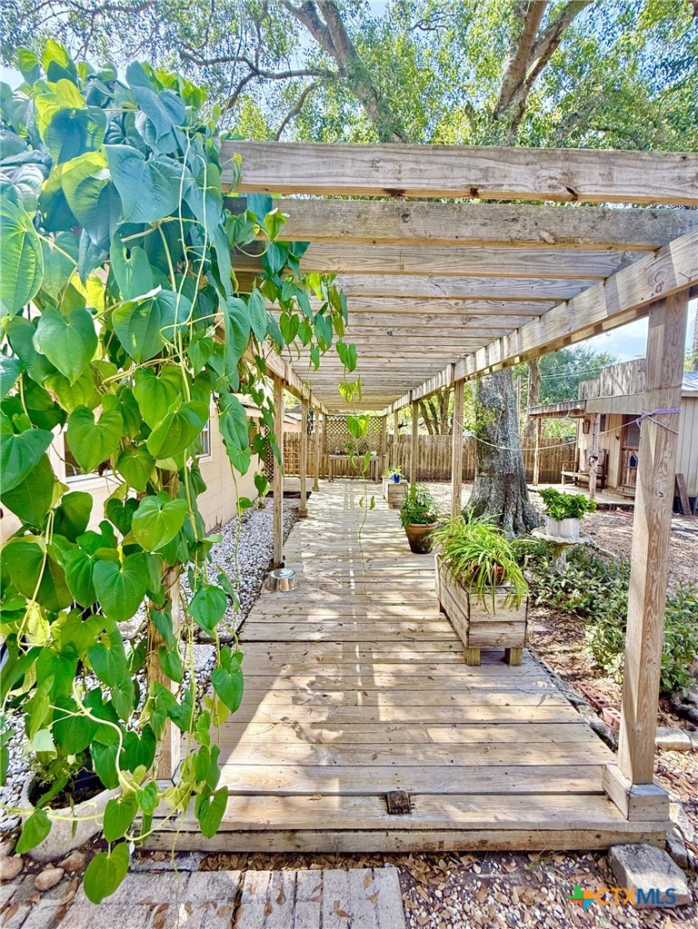 main property photo 41