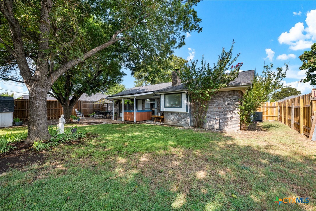 main property photo 17