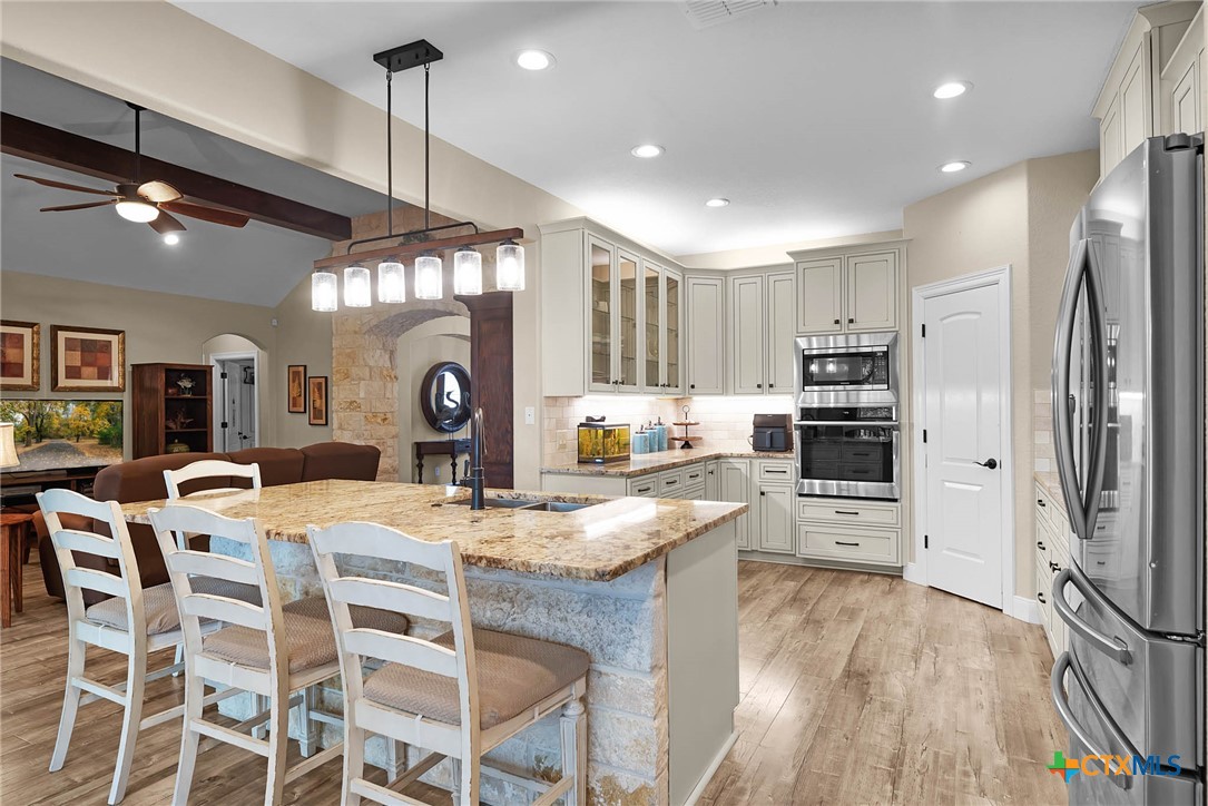 main property photo 15