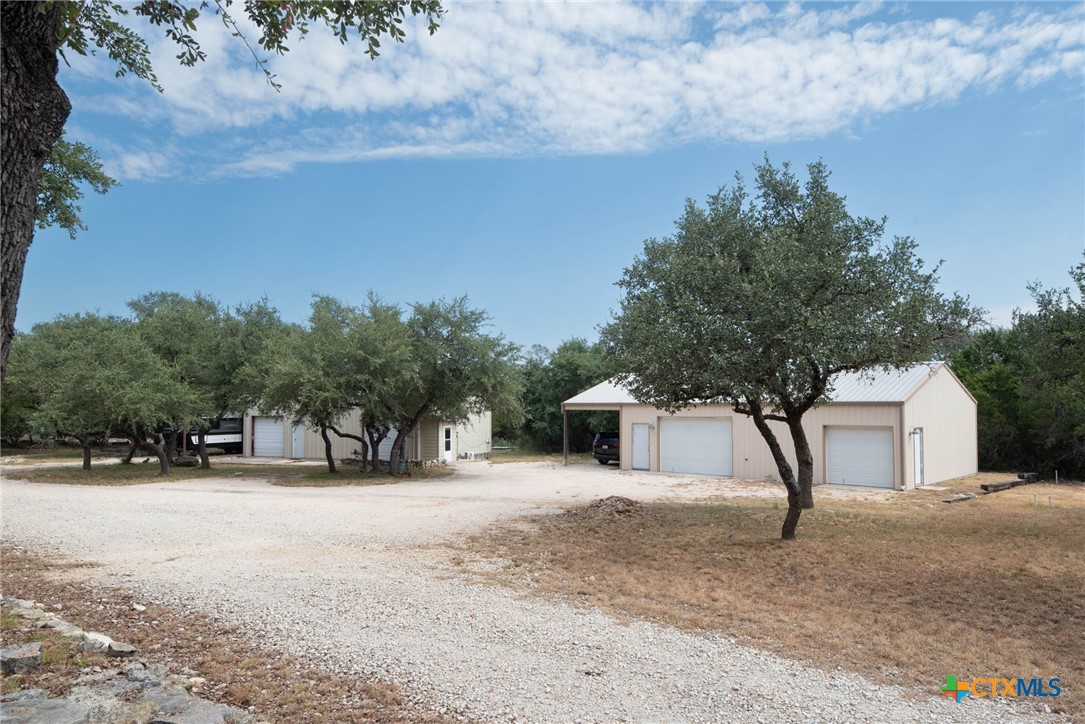 main property photo 40