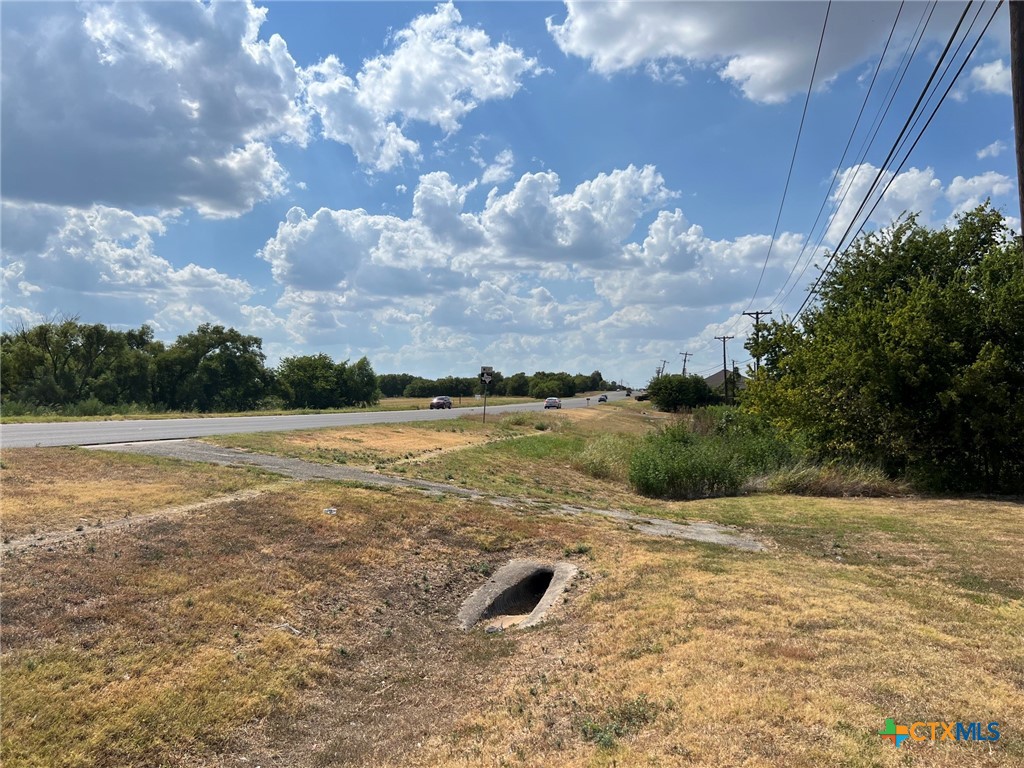 main property photo 10