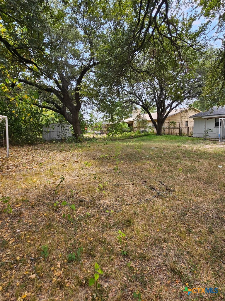 main property photo 16