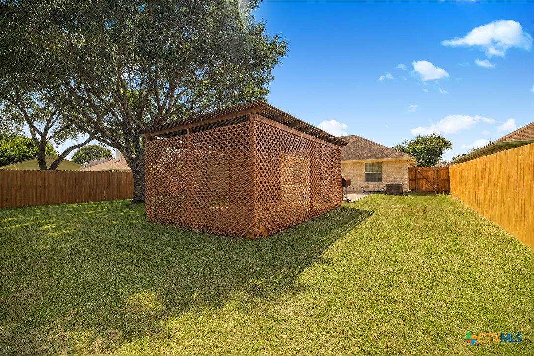 main property photo 29