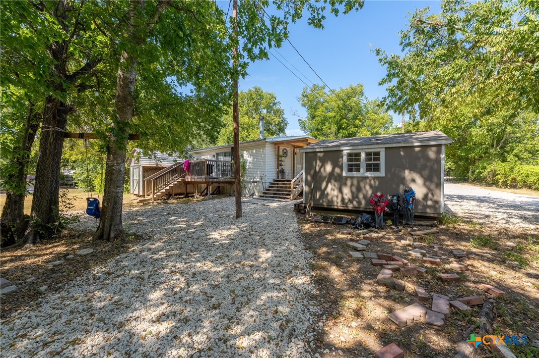 main property photo 30