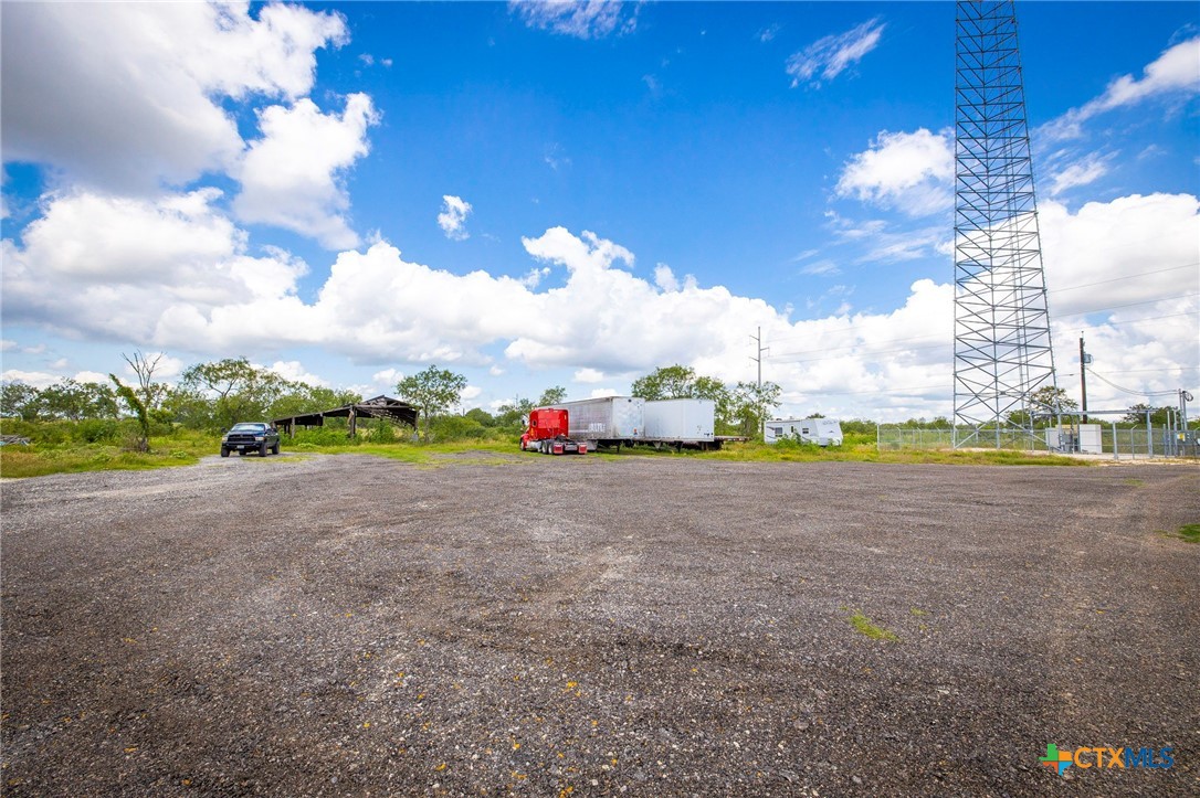 main property photo 7