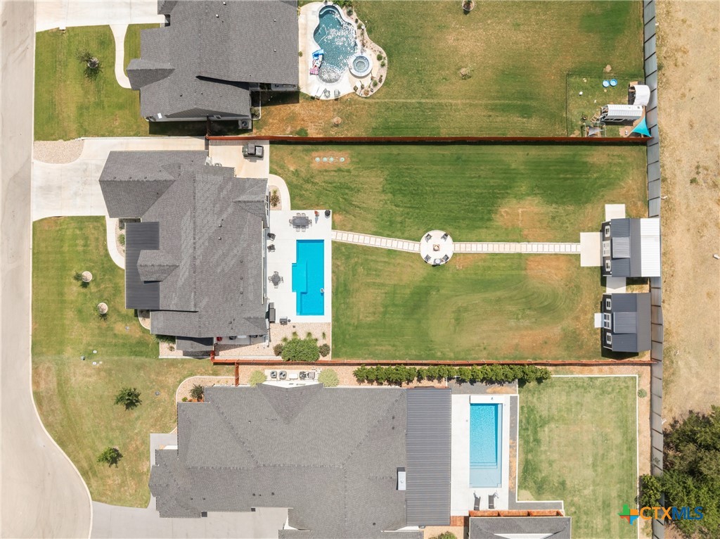 main property photo 42