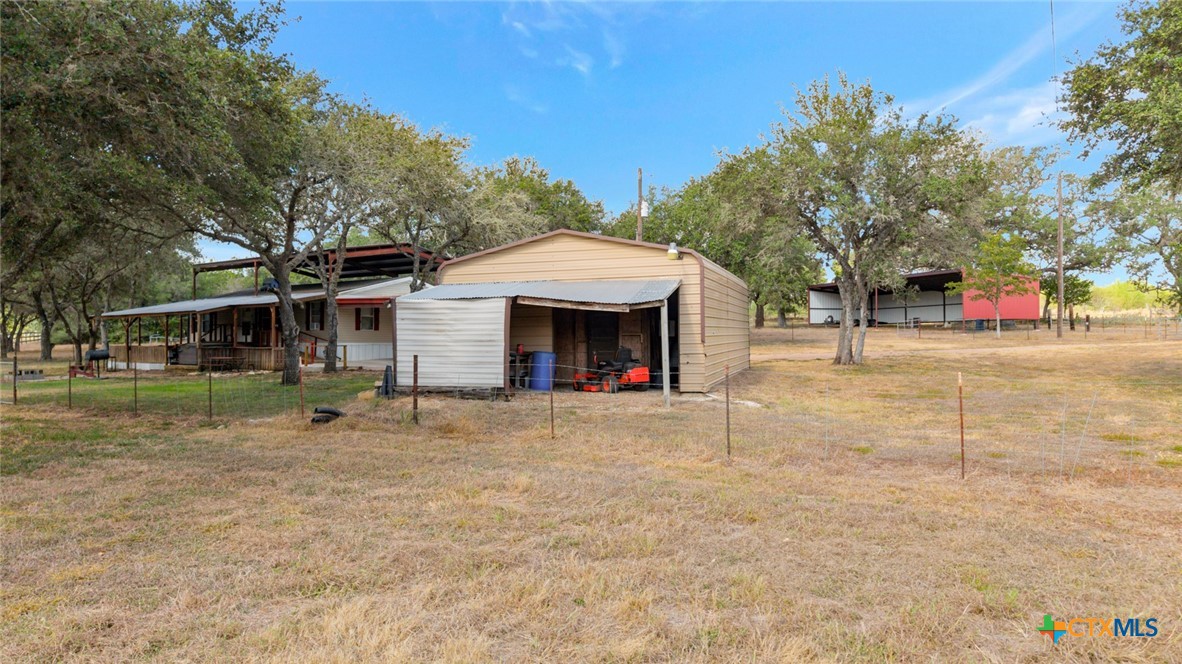 main property photo 28