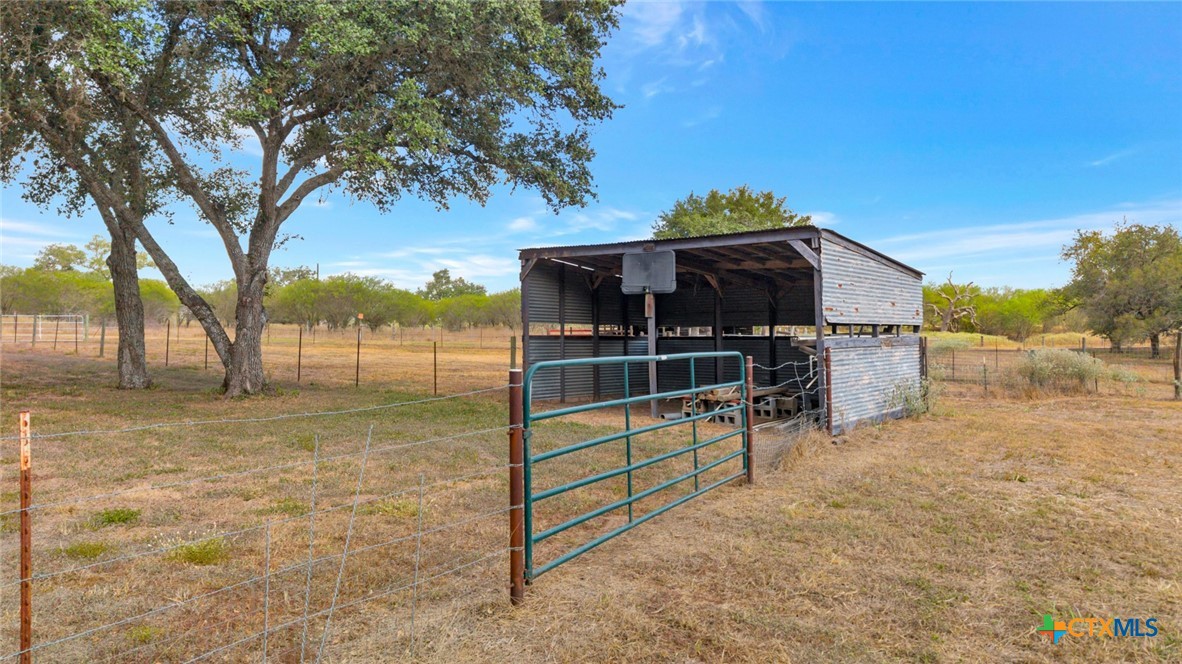main property photo 29