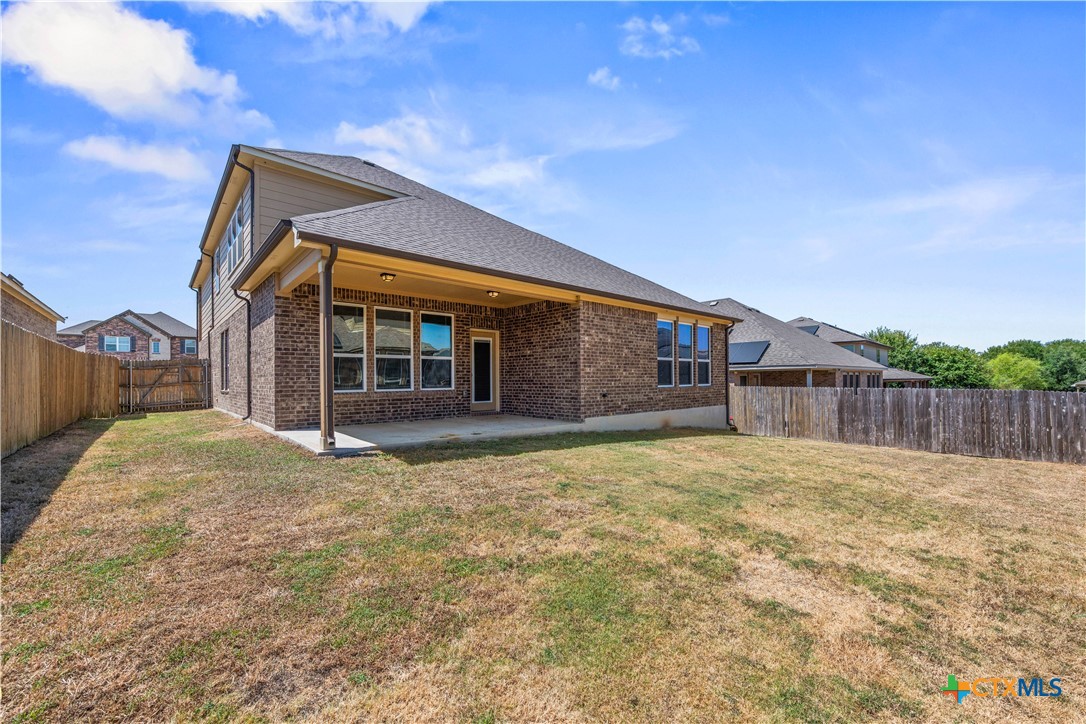 main property photo 30