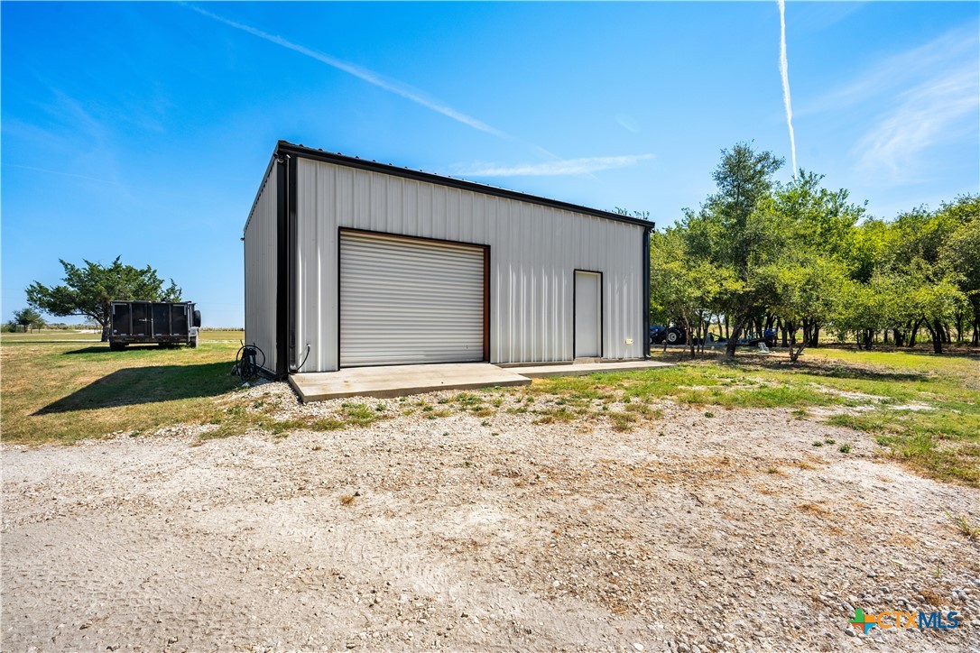 main property photo 30