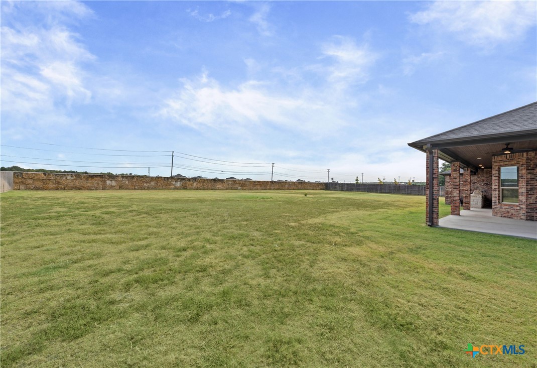 main property photo 37