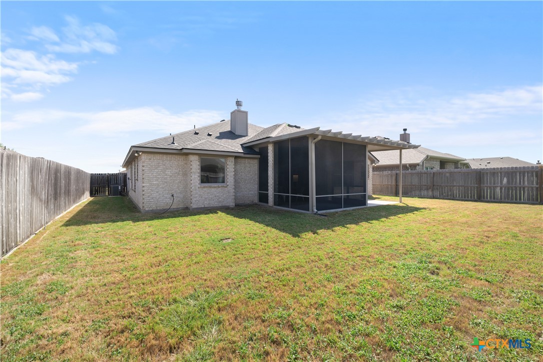main property photo 33