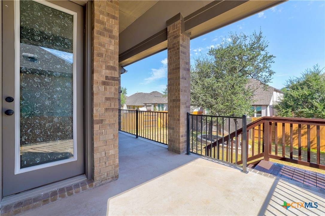 main property photo 28