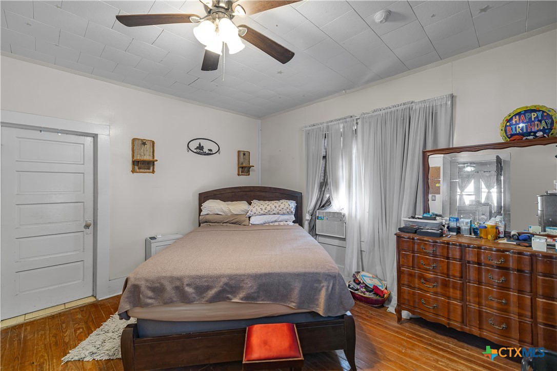 main property photo 12