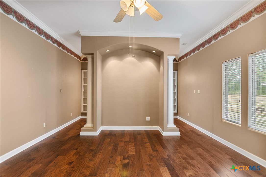 main property photo 19