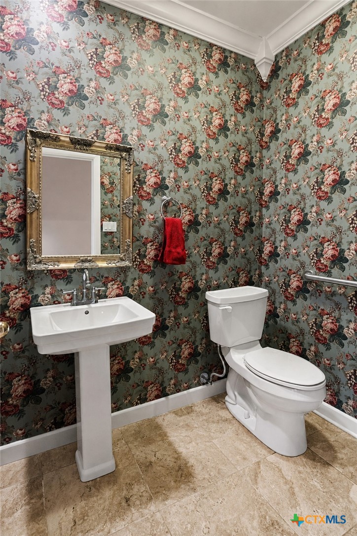 main property photo 31