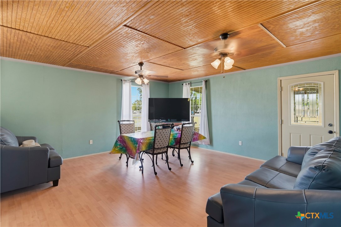 main property photo 19