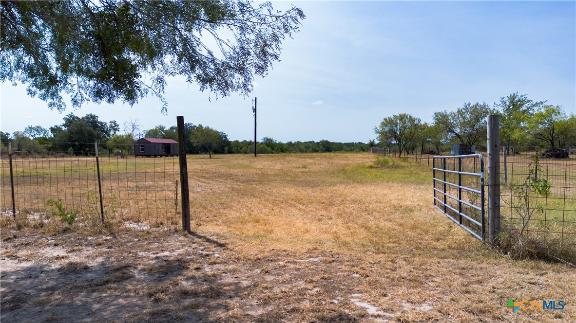 main property photo 6
