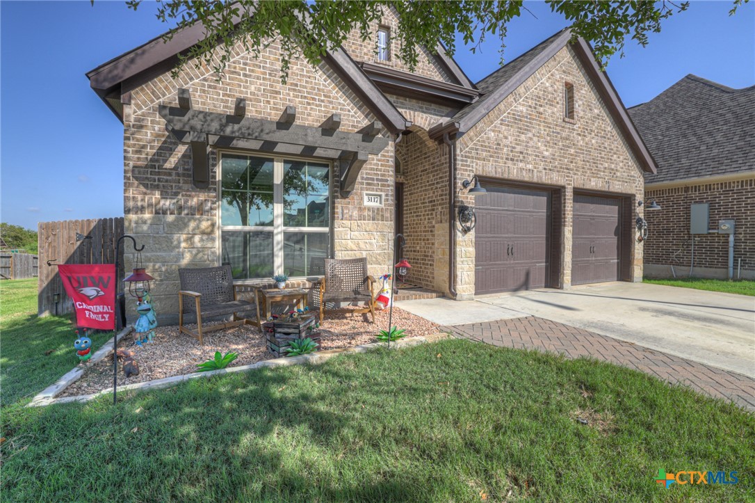 main property photo 0