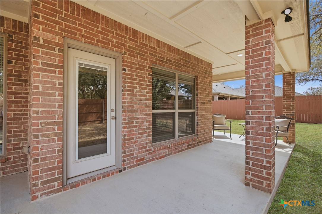 main property photo 23