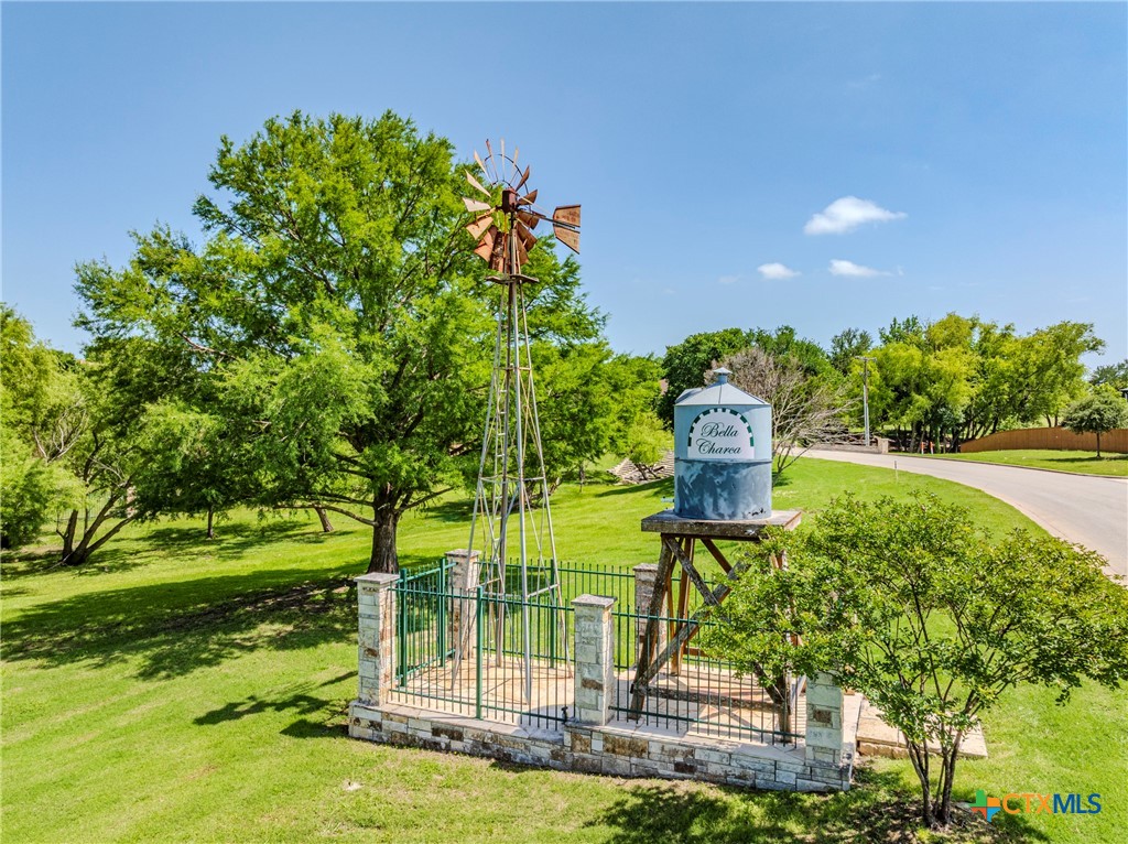 main property photo 28