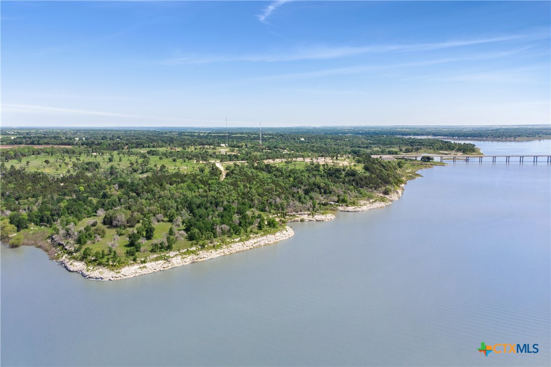 main property photo 10