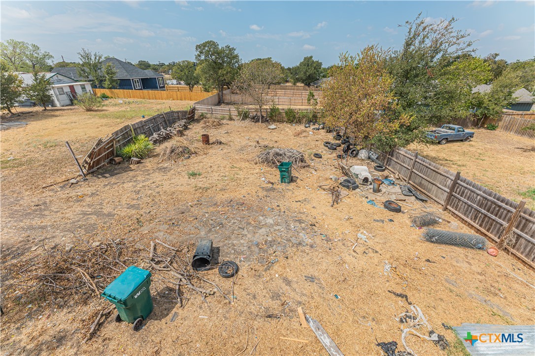 main property photo 14