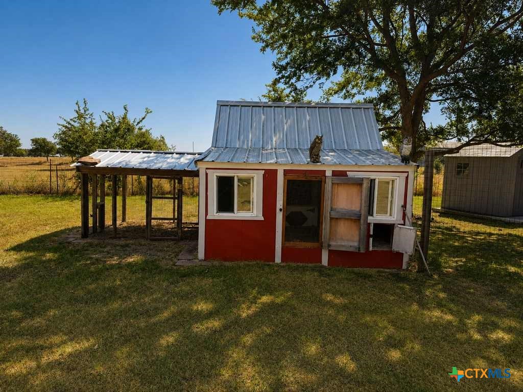 main property photo 31