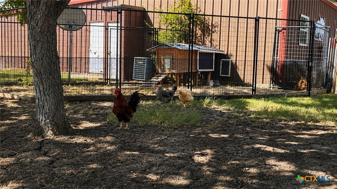 main property photo 33
