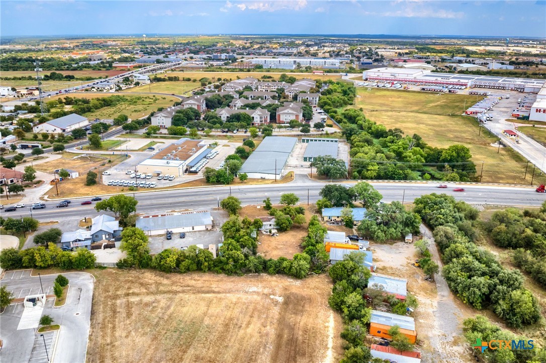 main property photo 8