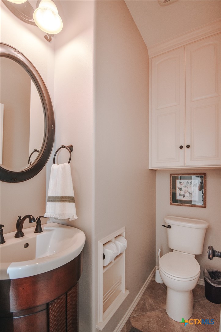 main property photo 10